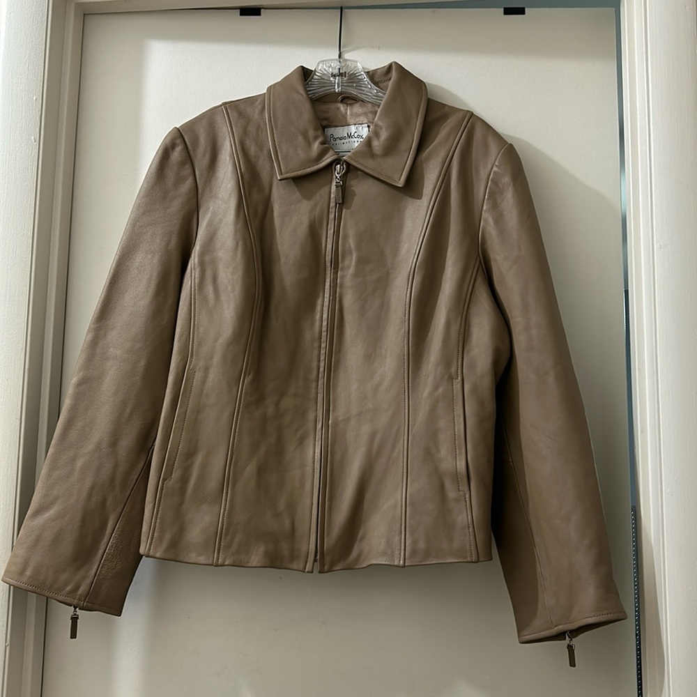 100% Genuine leather jacket by Pamela McCoy Size Extra Large